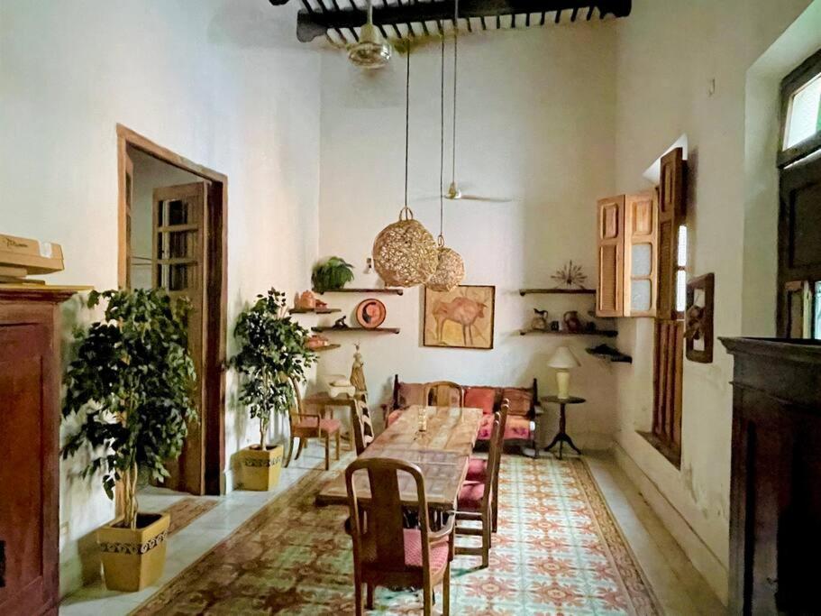 House Dzalbay Santa Lucia With Hot Tub Villa Мерида Екстериор снимка