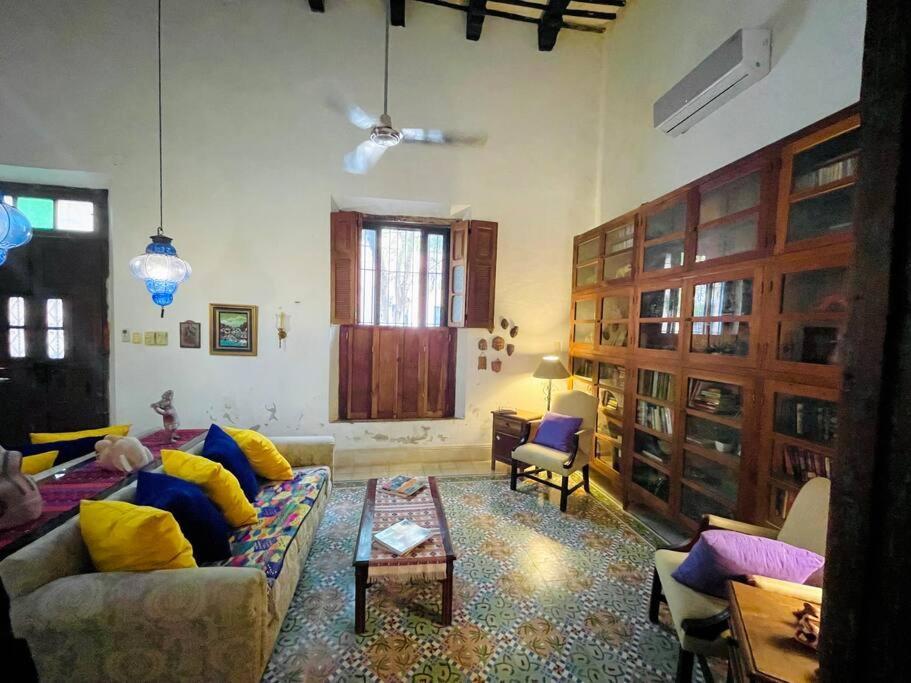 House Dzalbay Santa Lucia With Hot Tub Villa Мерида Екстериор снимка